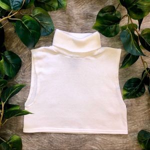 Turtle neck crop top